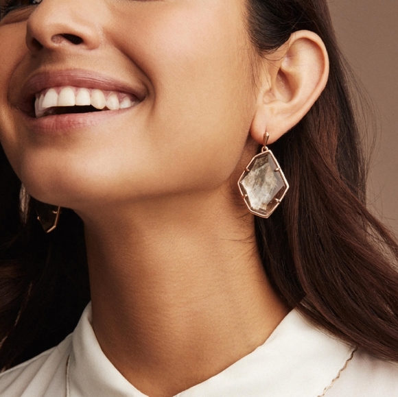 Kendra Scott Dunn Amethyst Dichroic Earrings - Picture 5 of 7